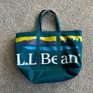 LL Bean Tote - Approx 22 x 15